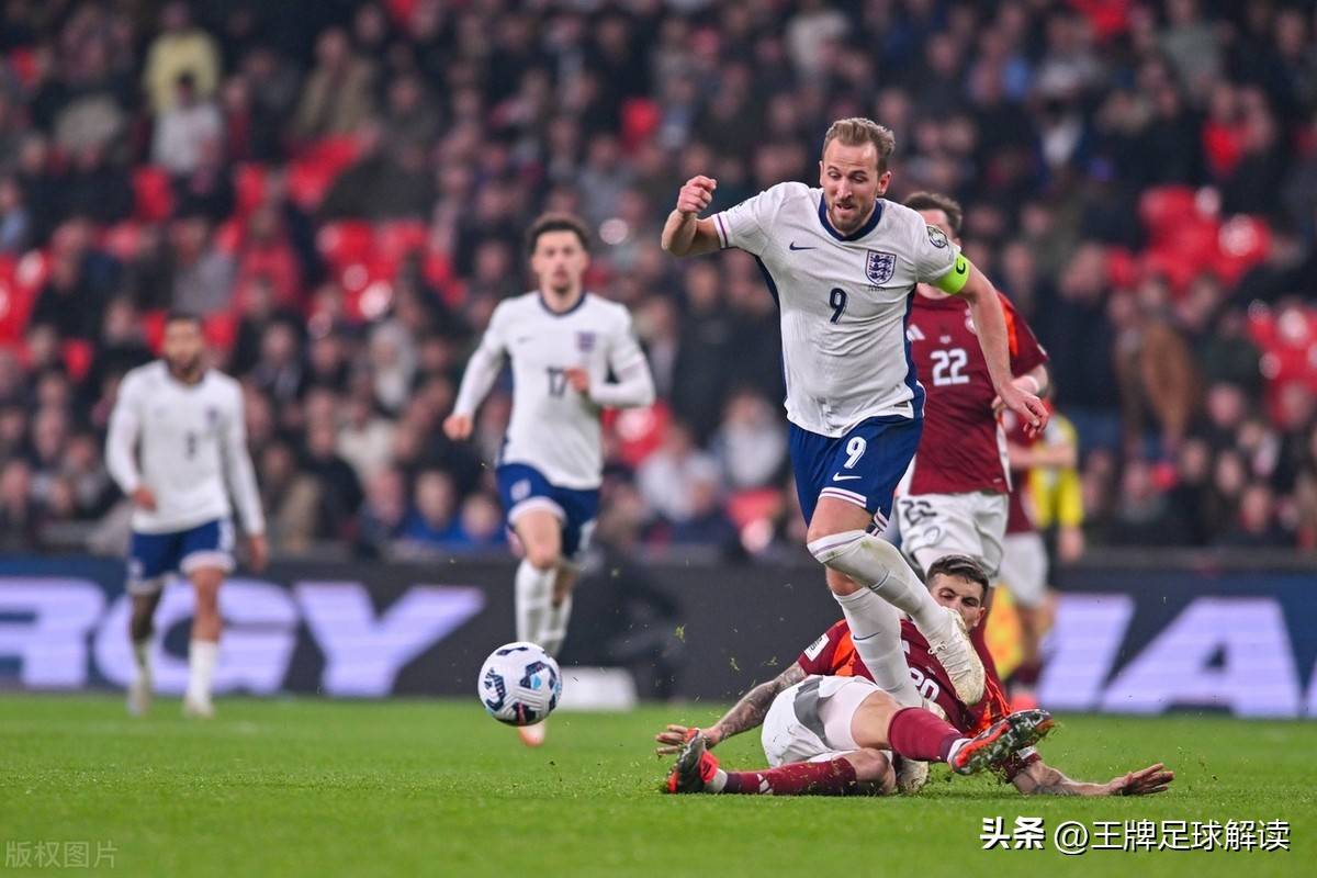 英格兰队遭遇困境，惜败名列第三