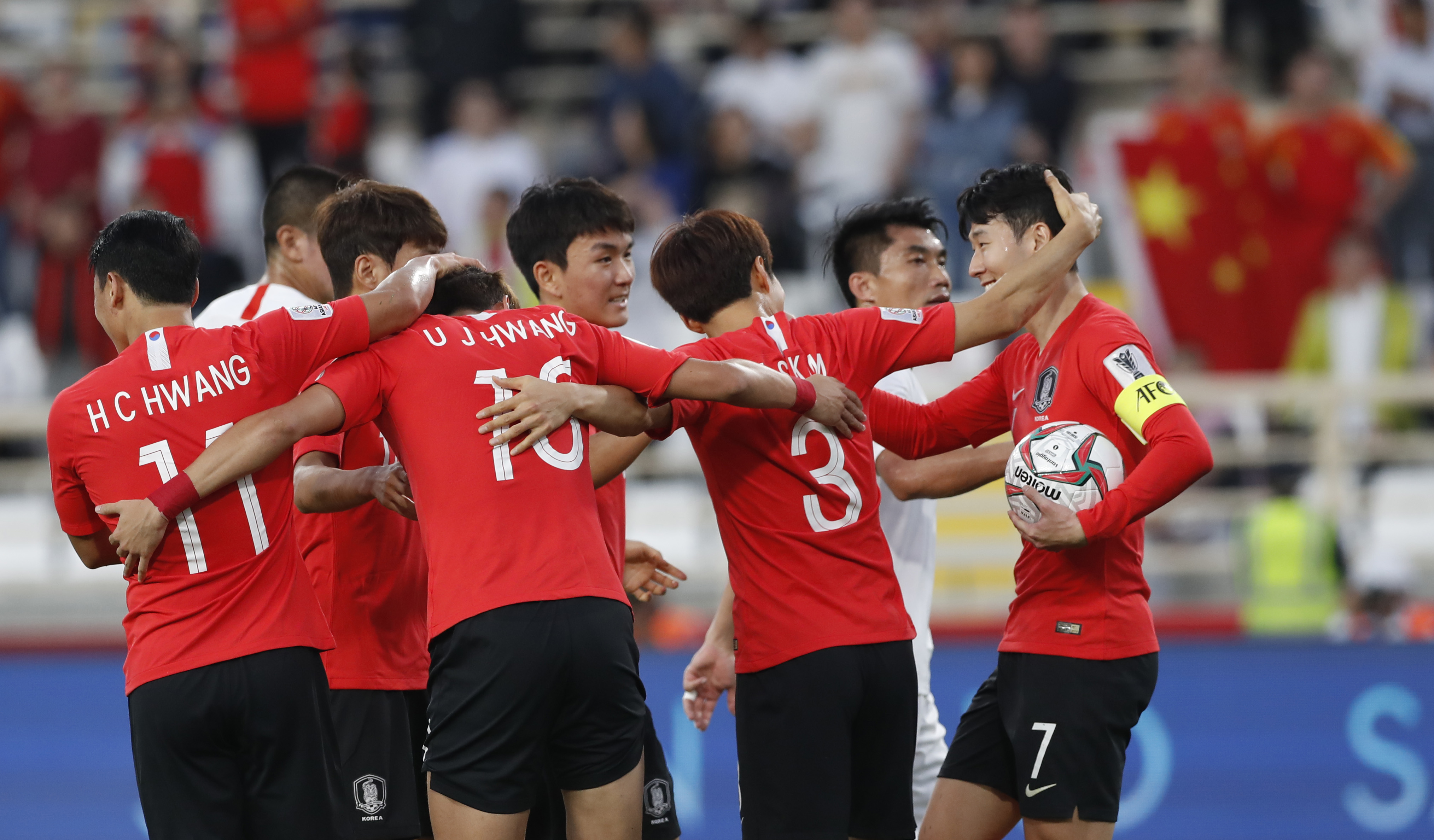韩国足球队意外遭遇失利遗憾离场